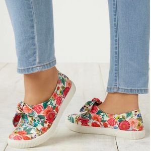 Sz 8 Comfortview Floral Slip on sneaker cottagecore spring walking memory foam
